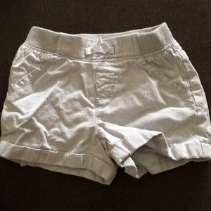 Gurls Grey & White Shorts 3T